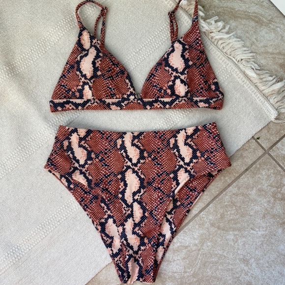 Zaful Other - 🪴SUMMER🪴 Zaful Snakeskin Print Bikinj